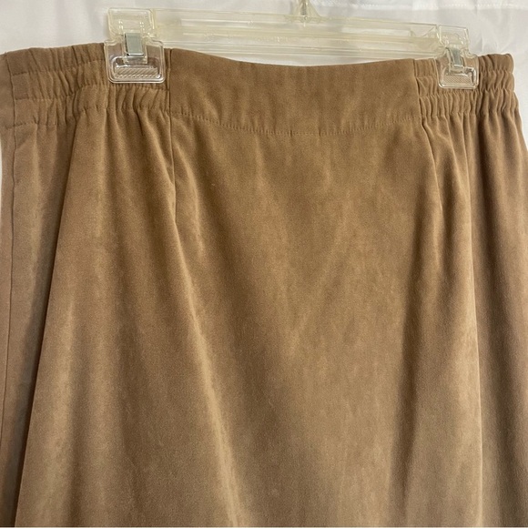CHRISTOPHER & BANKS Women’s Tan Velvety Wrap Maxi Skirt Lined Size 10 - Picture 8 of 12